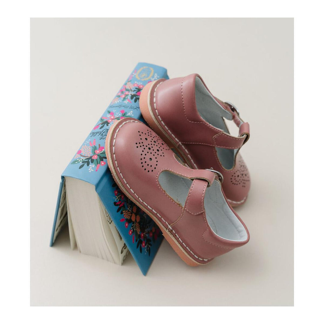 L'amour Ollie T-strap Maryjane - Vintage Rose