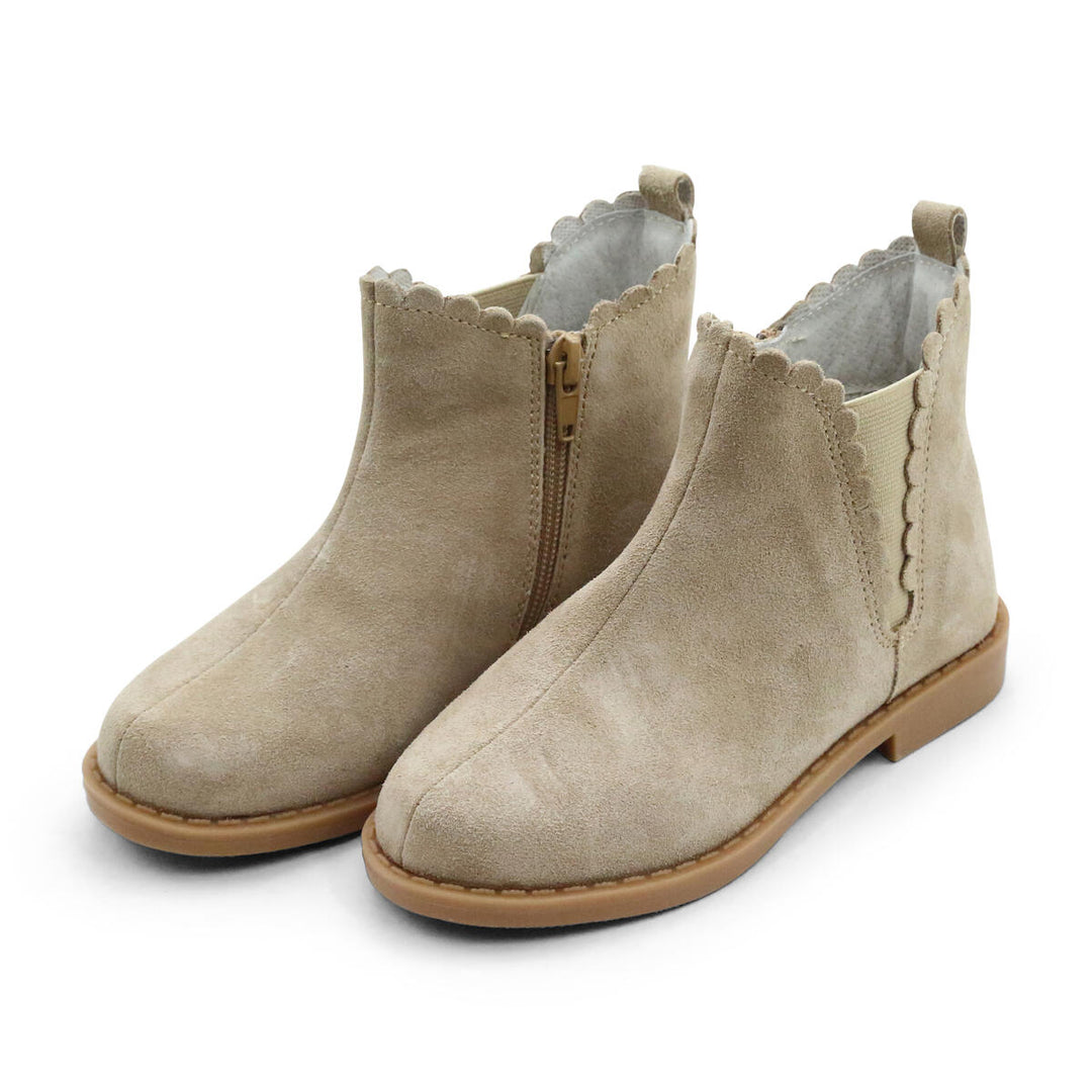 L'amour Nicola Scalloped Chelsea Boot - Sand