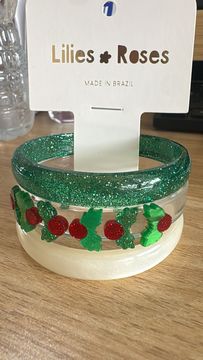 Lilies & Roses Mistletoe Bangles
