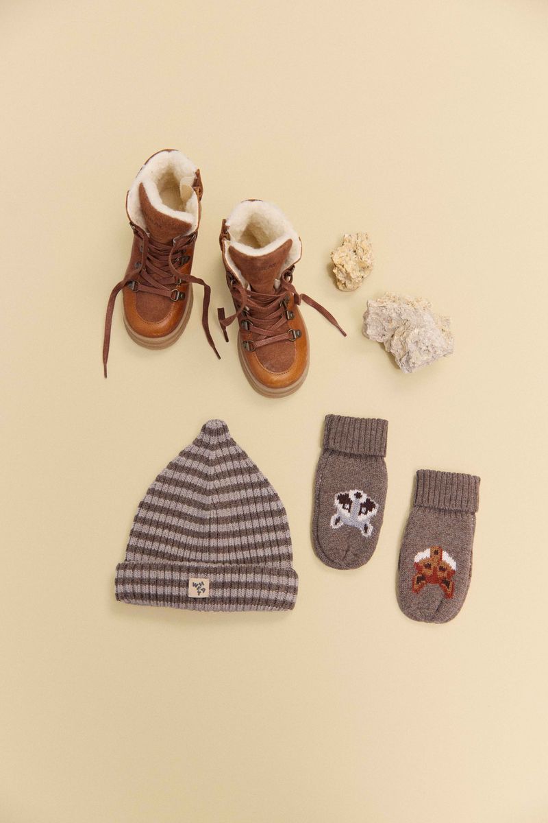 Wheat Jacquard Mittens Towsi