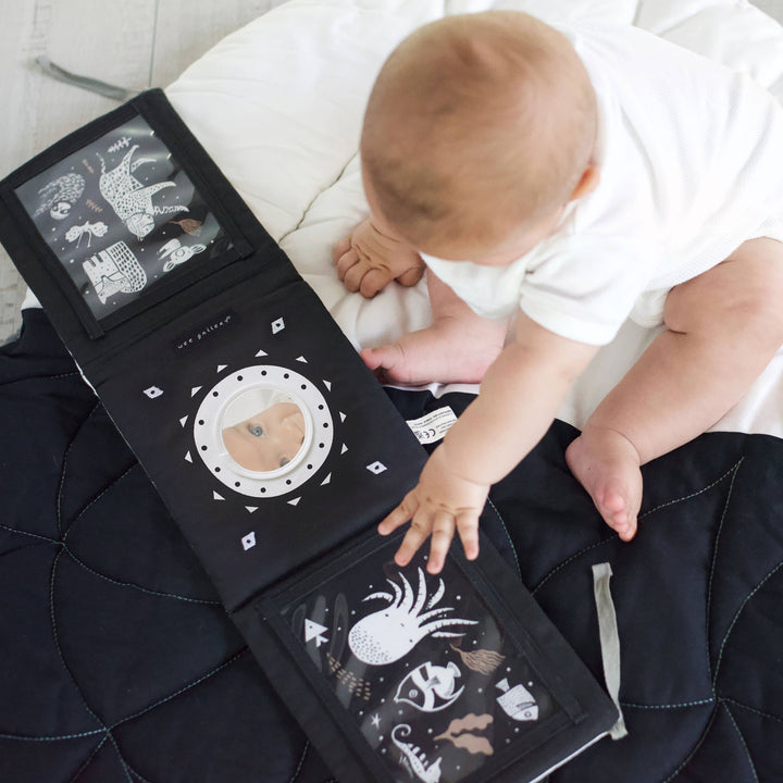 Wee Gallery Baby Tummy Time Gallery with Mirror