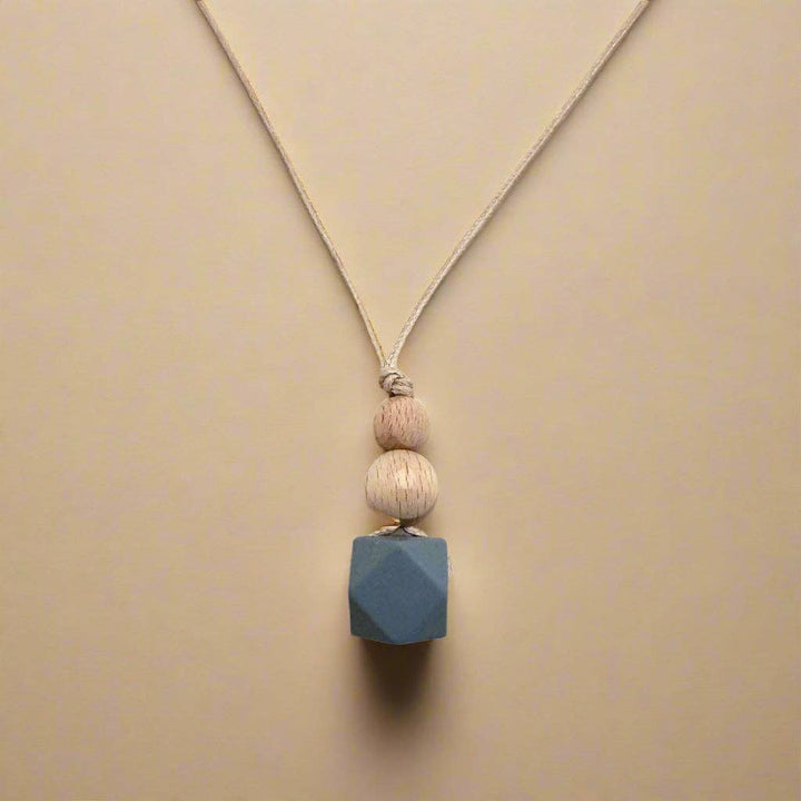 Izao Atelier Paz Sensory + Teething  Necklace