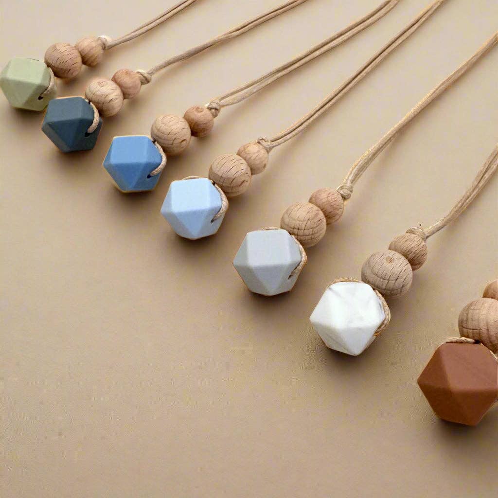 Izao Atelier Paz Sensory + Teething  Necklace