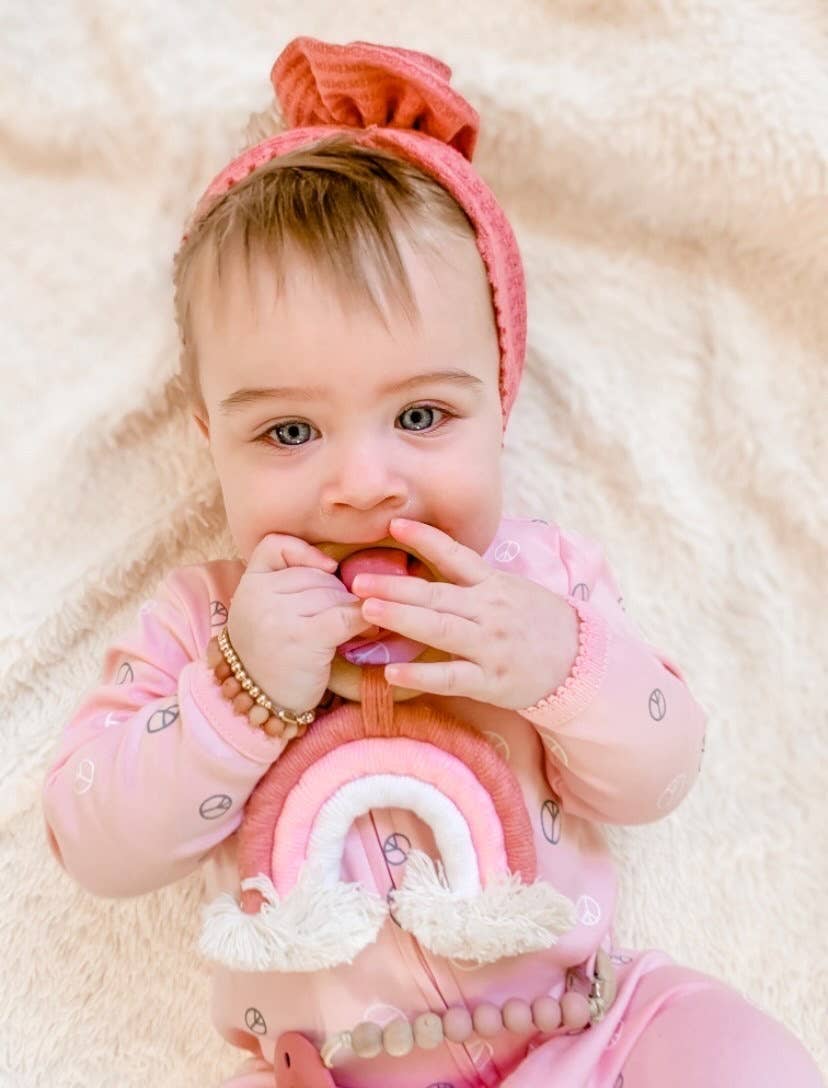 Ali+Oli Mini-Macrame Rainbow Teething Toy - Pink