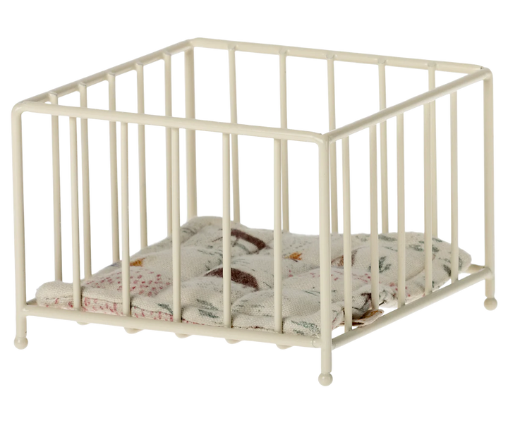 Maileg Playpen, My