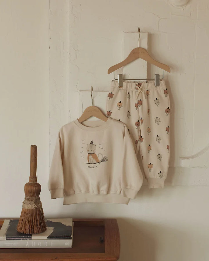 Quincy Mae Relaxed Fleece Sweatshirt + Sweatpants Set - Magic Cats