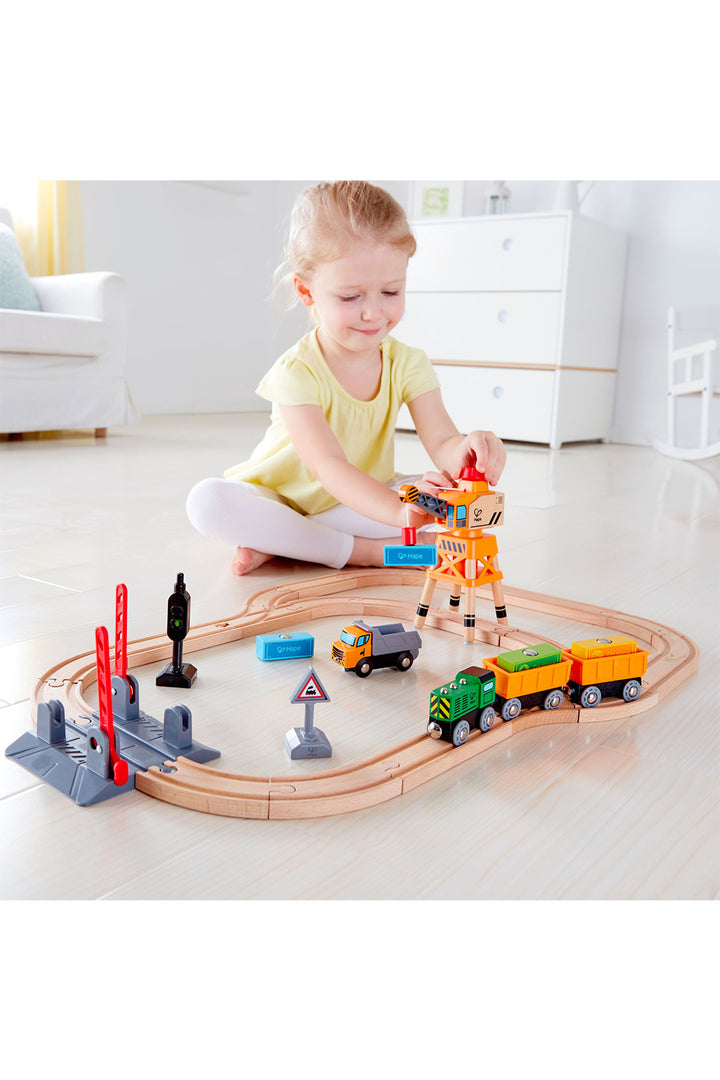 Hape Crossing & Crane Set