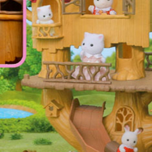 Calico Critters Adventure Treehouse Gift Set