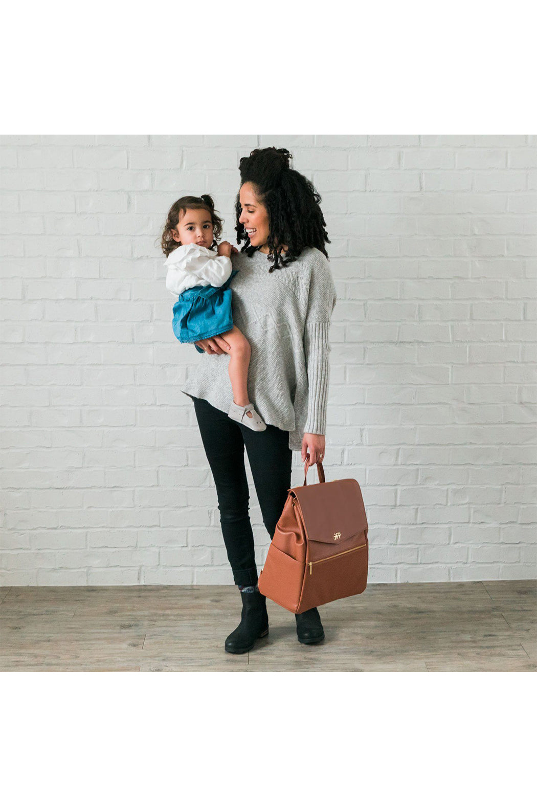 Freshly Picked Classic Diaper Bag II - Cognac