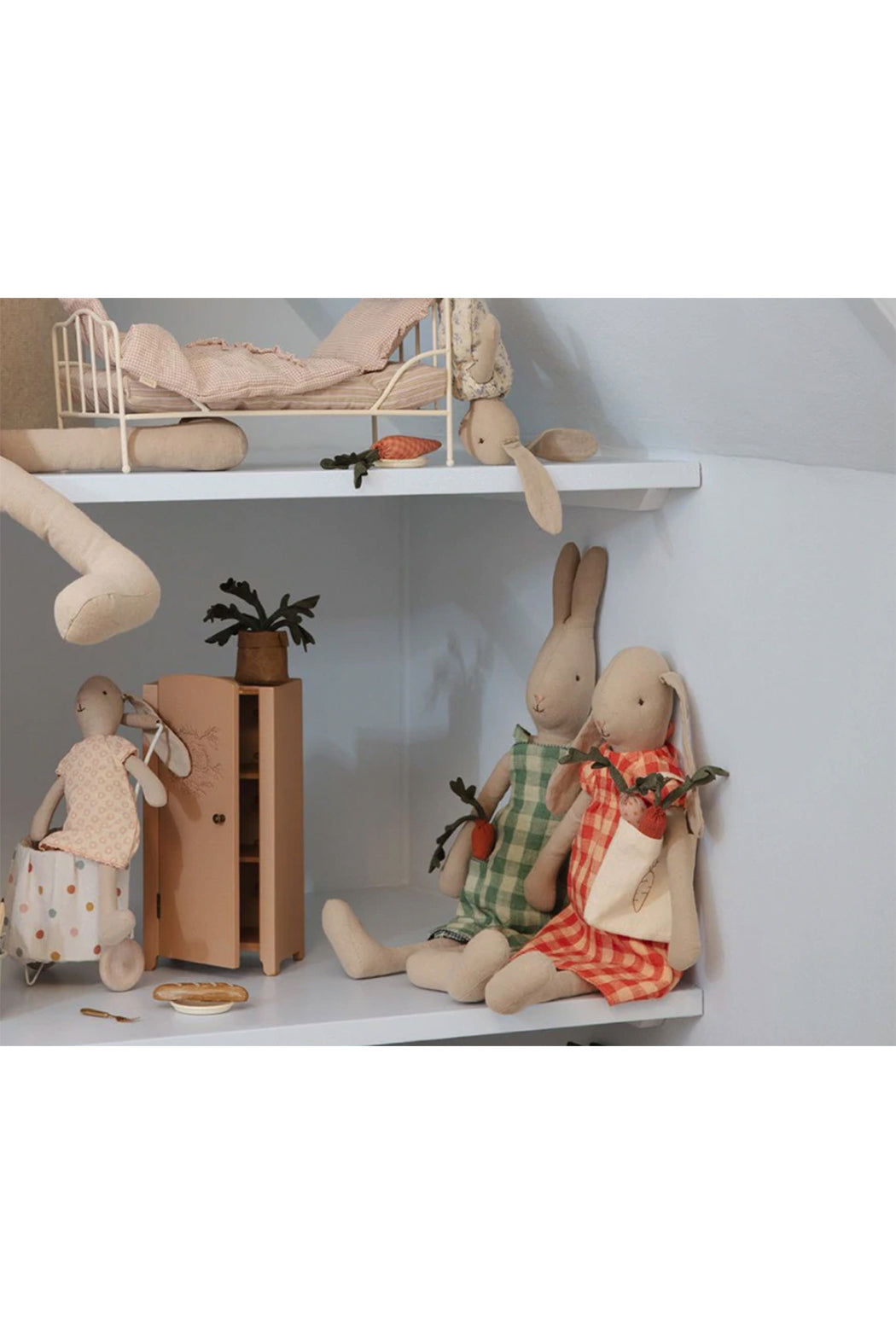 Maileg Carrots In Shopping Bag