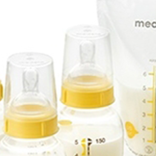 Medela Breast Milk Feeding Gift Set