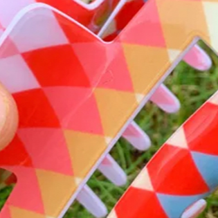 Nihao Colorful Argyle Claw Clip