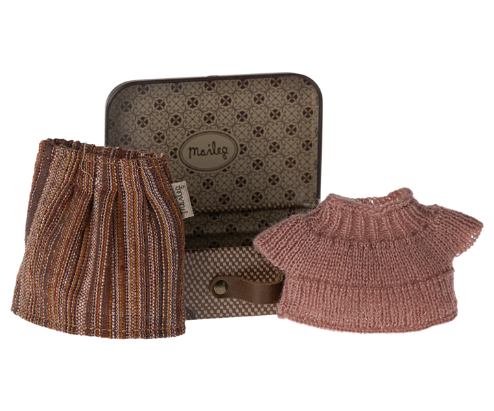 Maileg Knitted Blouse & Skirt in Suitcase, Mouse - Grandma