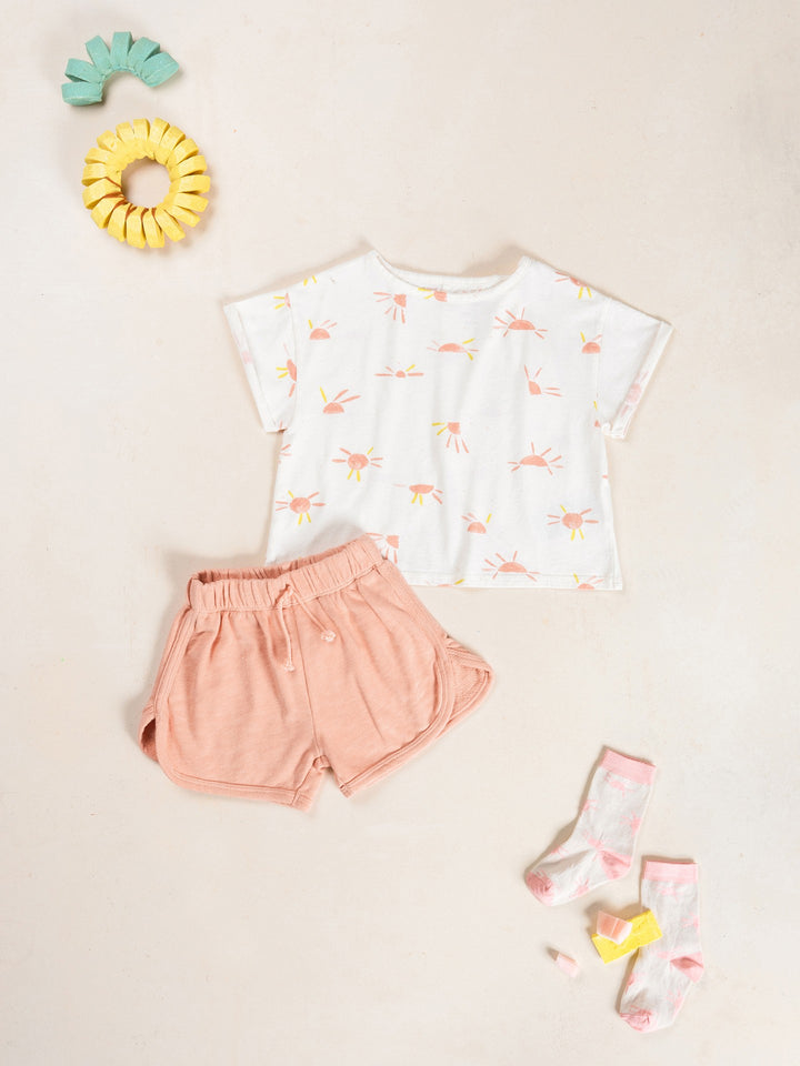 Play Up Fleece Shorts - Salmon