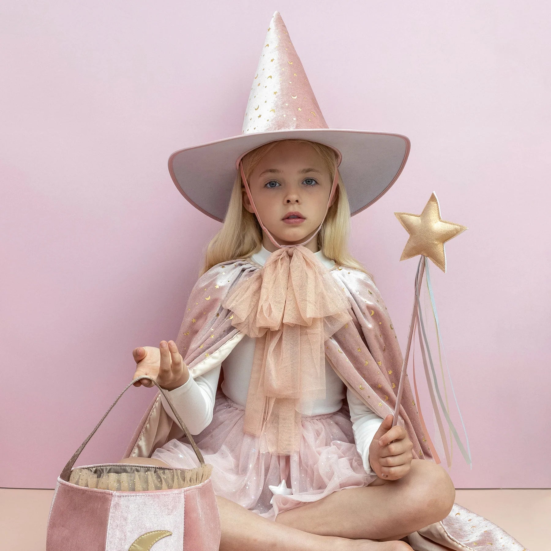 Mimi & Lula Glinda Bow Witch Cape – Hopscotch Kids Mimi & Lula Glinda Bow Witch Cape – Hopscotch Kids