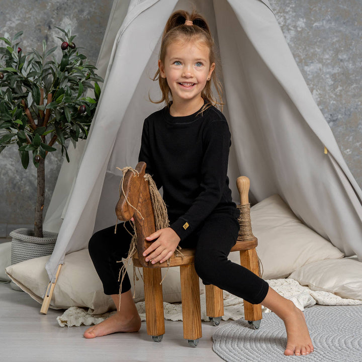 Menique Midweight Merino Thermal Long Sleeve & Bottoms 2-Piece Set