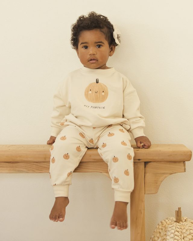 Quincy Mae Relaxed Fleece Sweatshirt + Sweatpants Set - Pumpkins