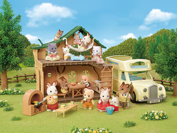 Calico Critters Lakeside Lodge Gift Set