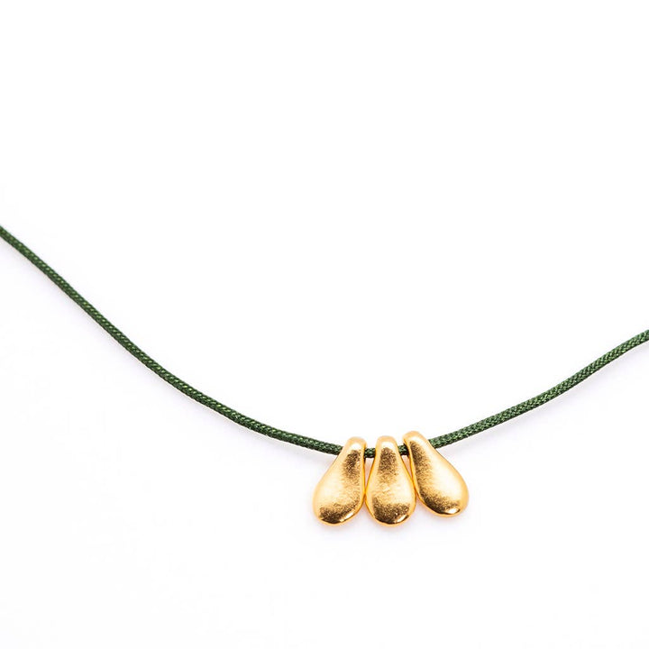 Bronwen Tiny Charm - 3 Petal Necklace