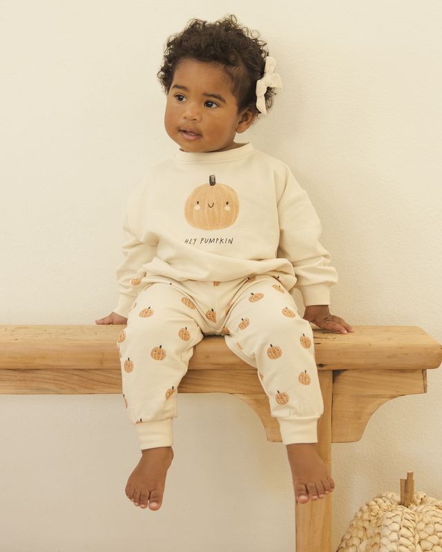 Quincy Mae Relaxed Fleece Sweatshirt + Sweatpants Set - Pumpkins