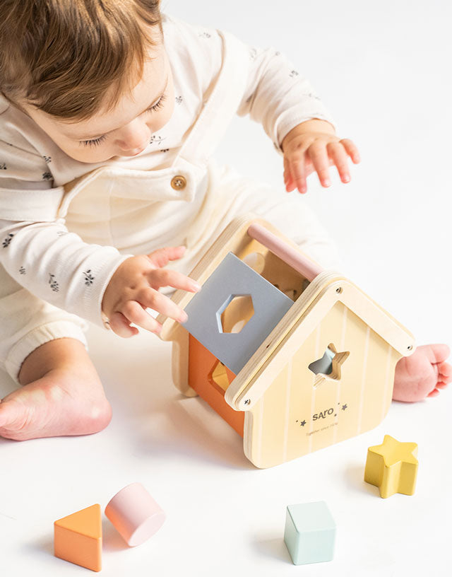 Saro Baby Little House With Interlocking Pieces