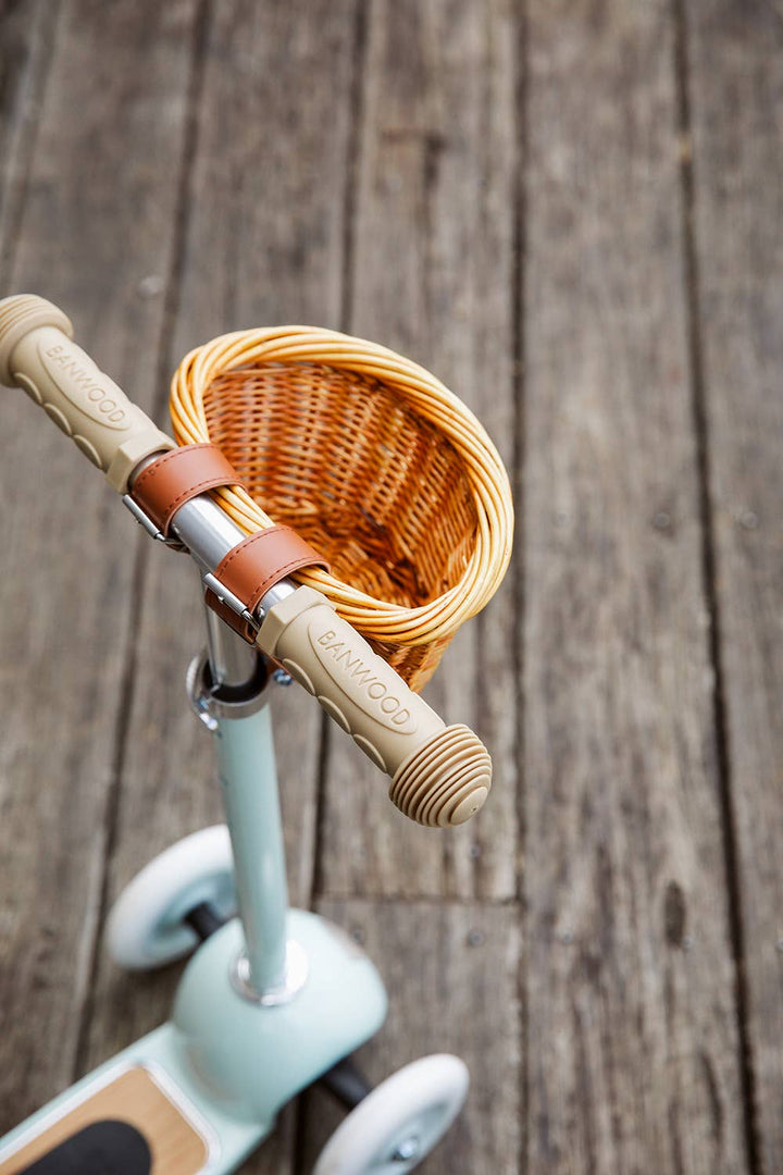 Banwood Vintage 3-Wheel Scooter - Forest
