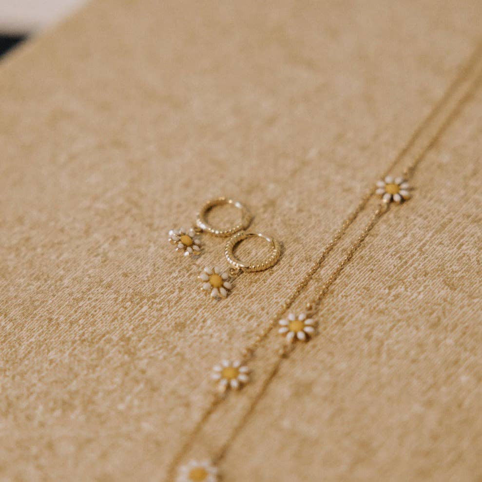Mauve Jewelry Co Carolina Daisy Hoops