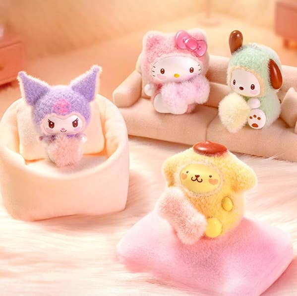 Sanrio Fuzzy Heart Costume Mini Figure Blind Box
