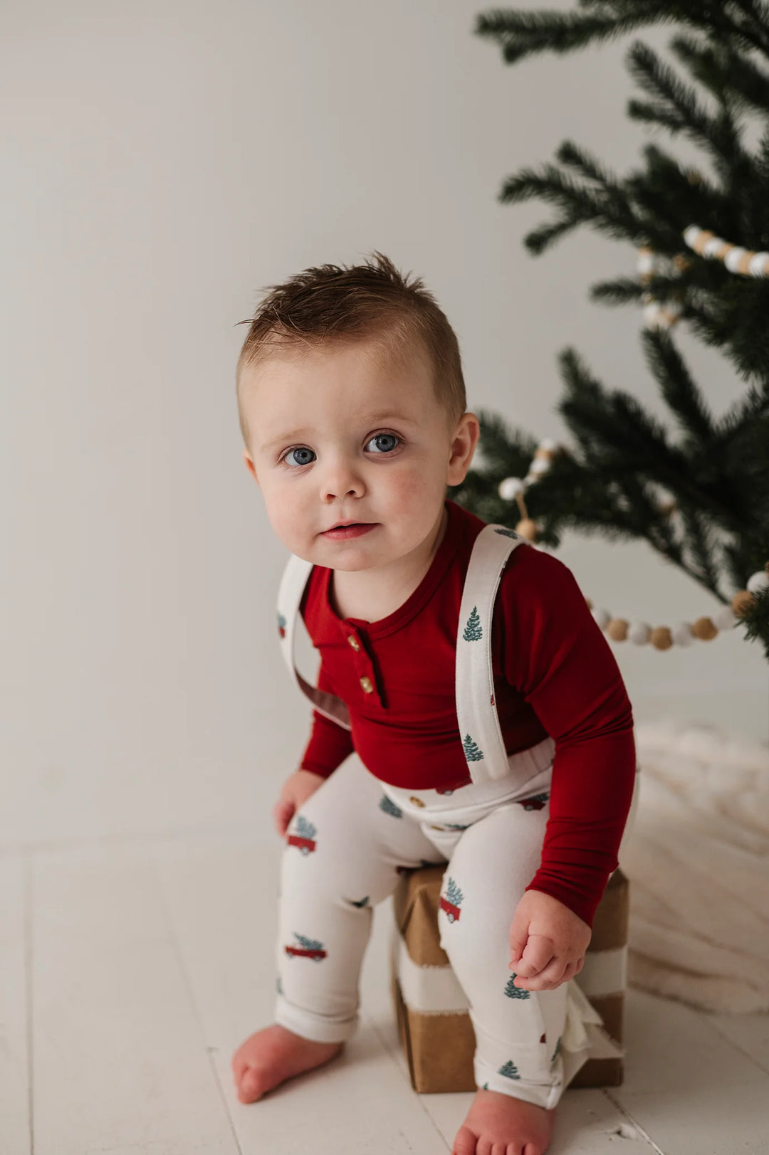 Babysprouts Henley Suspenders Set - Christmas Truck