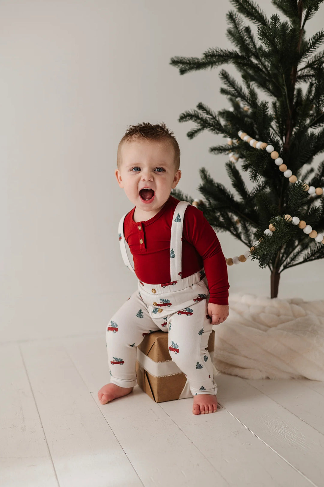 Babysprouts Henley Suspenders Set - Christmas Truck
