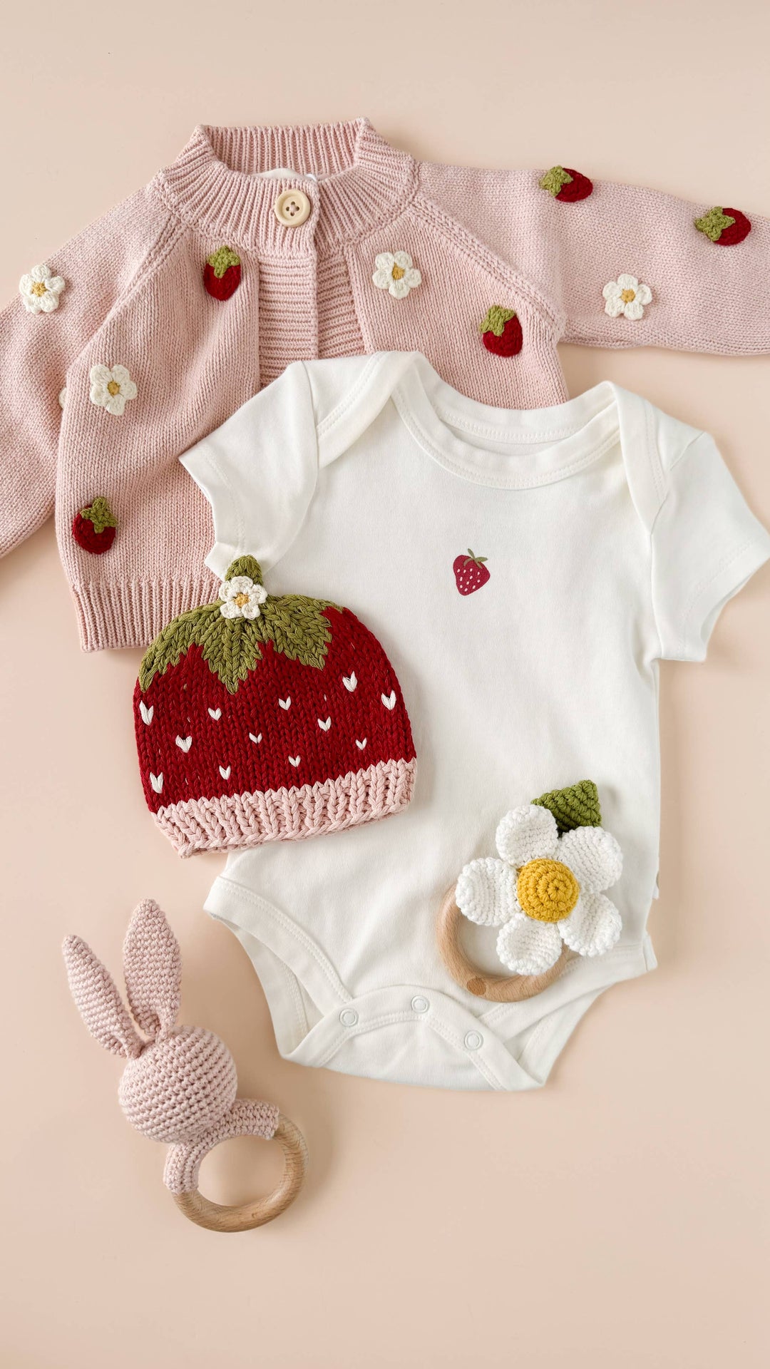 The Blueberry Hill Teether + Rattle - White Flower Crochet