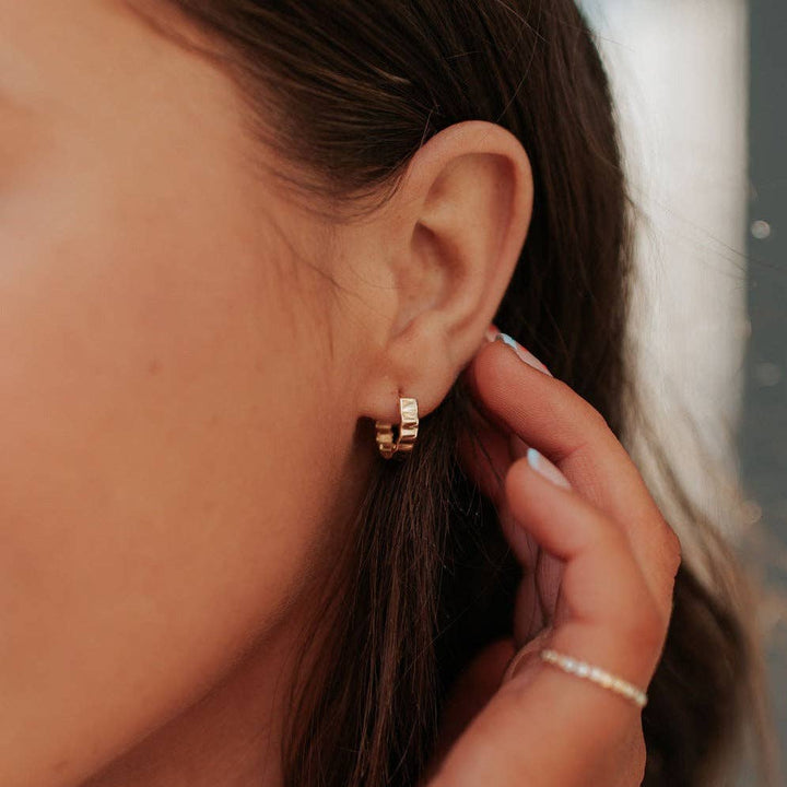 Mauve Jewelry Co. Tate Hoops