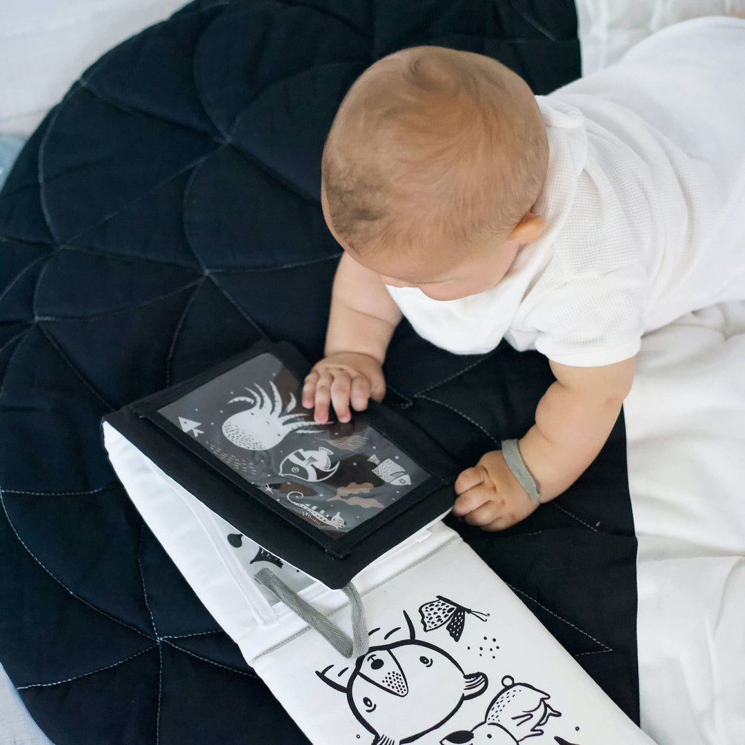 Wee Gallery Baby Tummy Time Gallery with Mirror