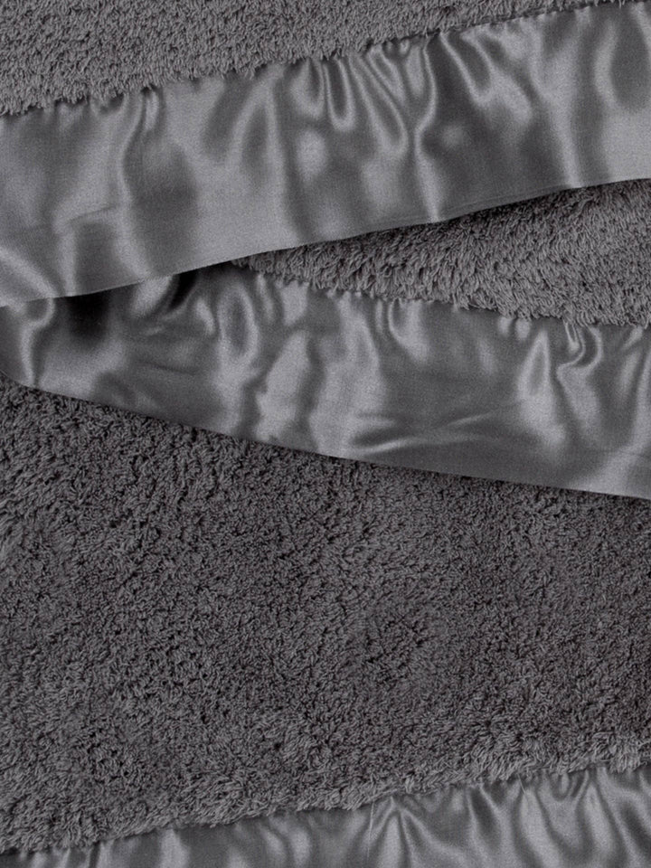 Little Giraffe Chenille Baby Blanket