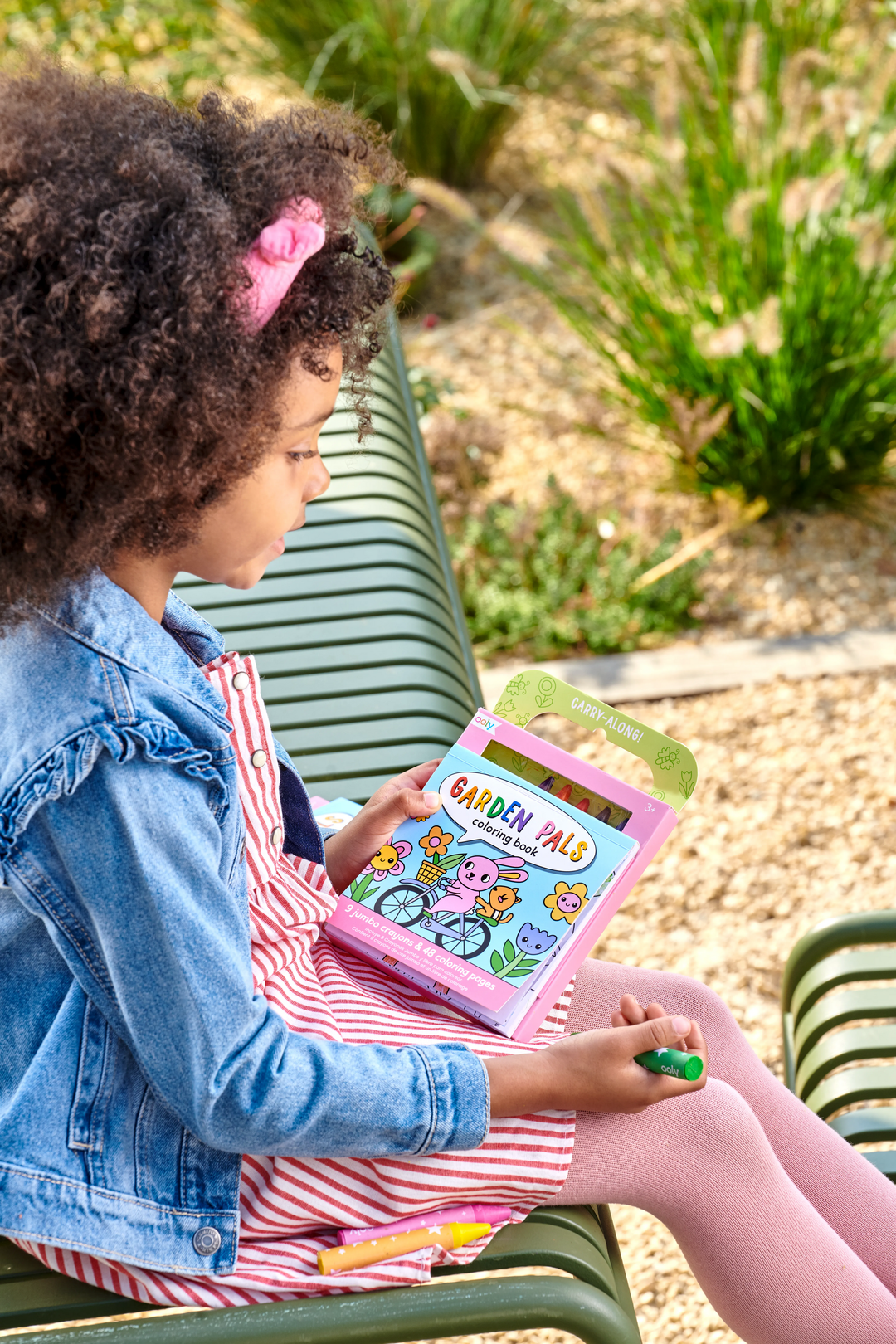 Ooly Carry-Along Coloring Book Set - Garden Pals (10 PC Set)