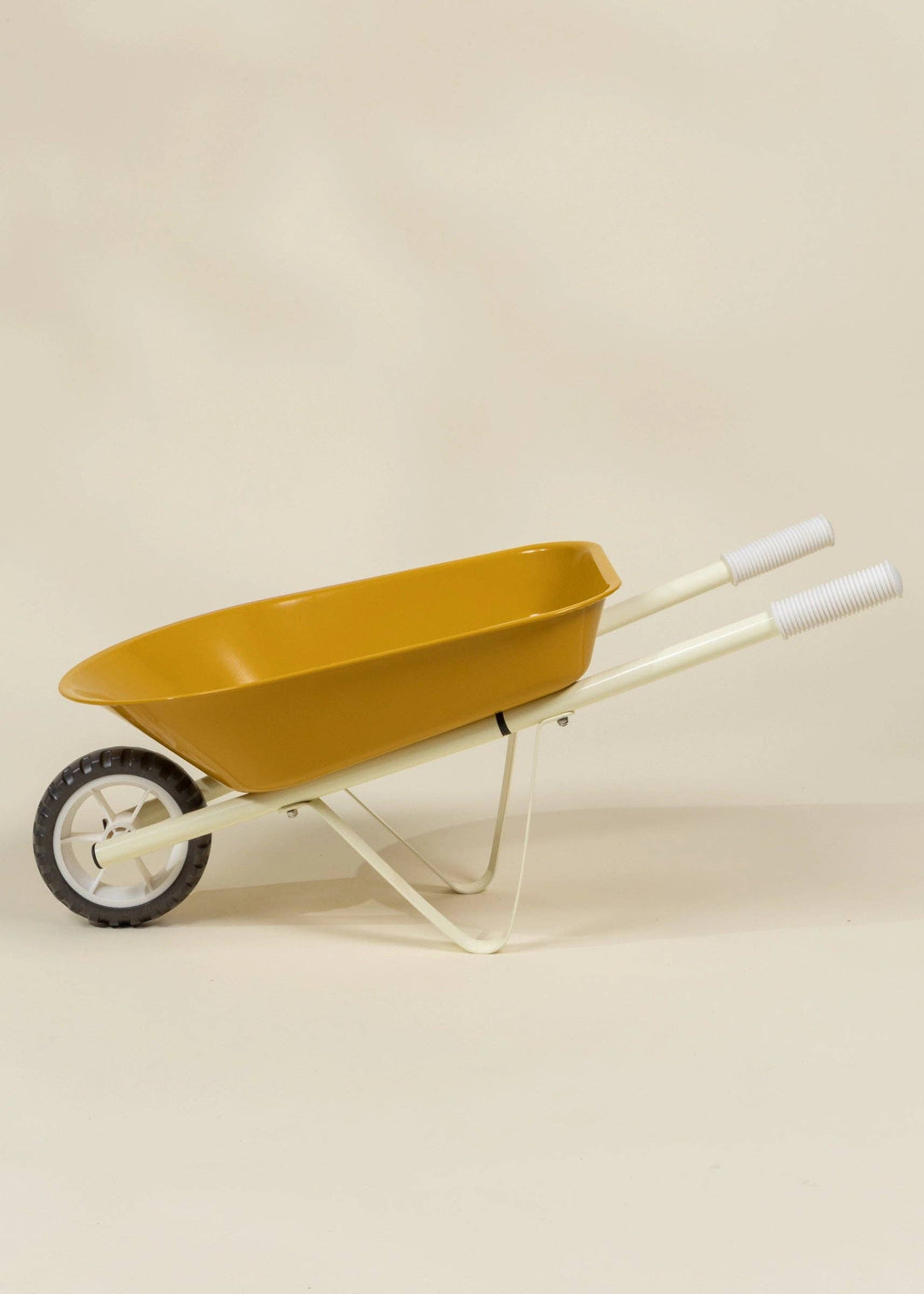 Coco Village Heritage Wheelbarrow – Goldfish