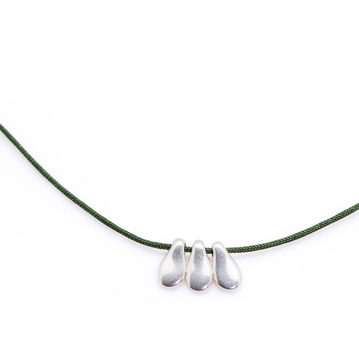 Bronwen Tiny Charm - 3 Petal Necklace