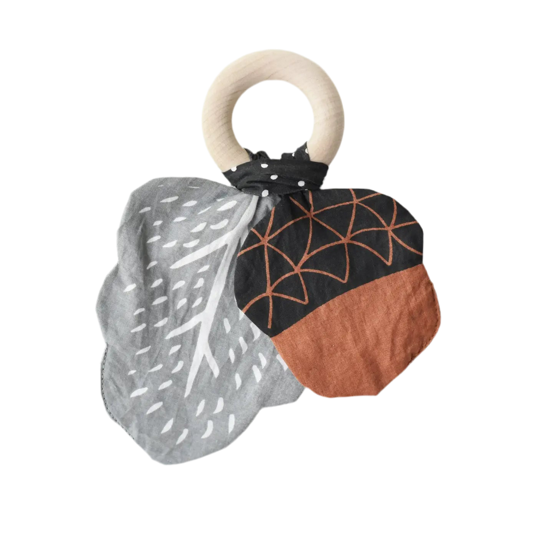 Wee Gallery Crinkle Teether - Acorn