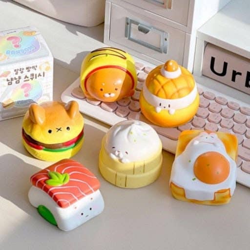 Yum Yum Bread Random Squishy Box