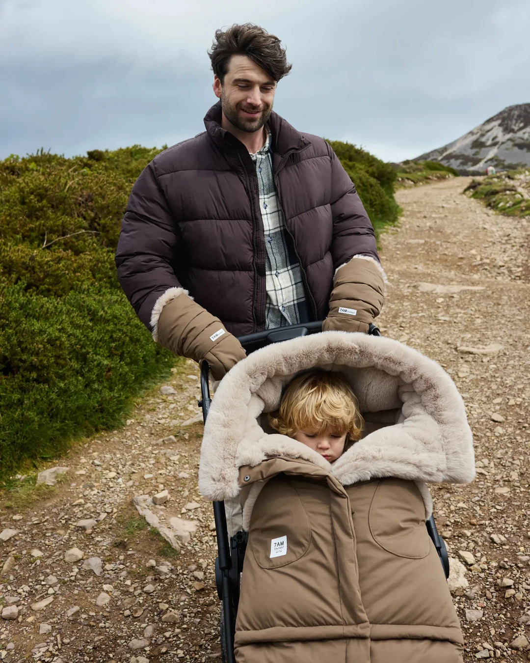 7AM Enfant Warmmuffs Helsinki - Moss Brown/Greige Fur