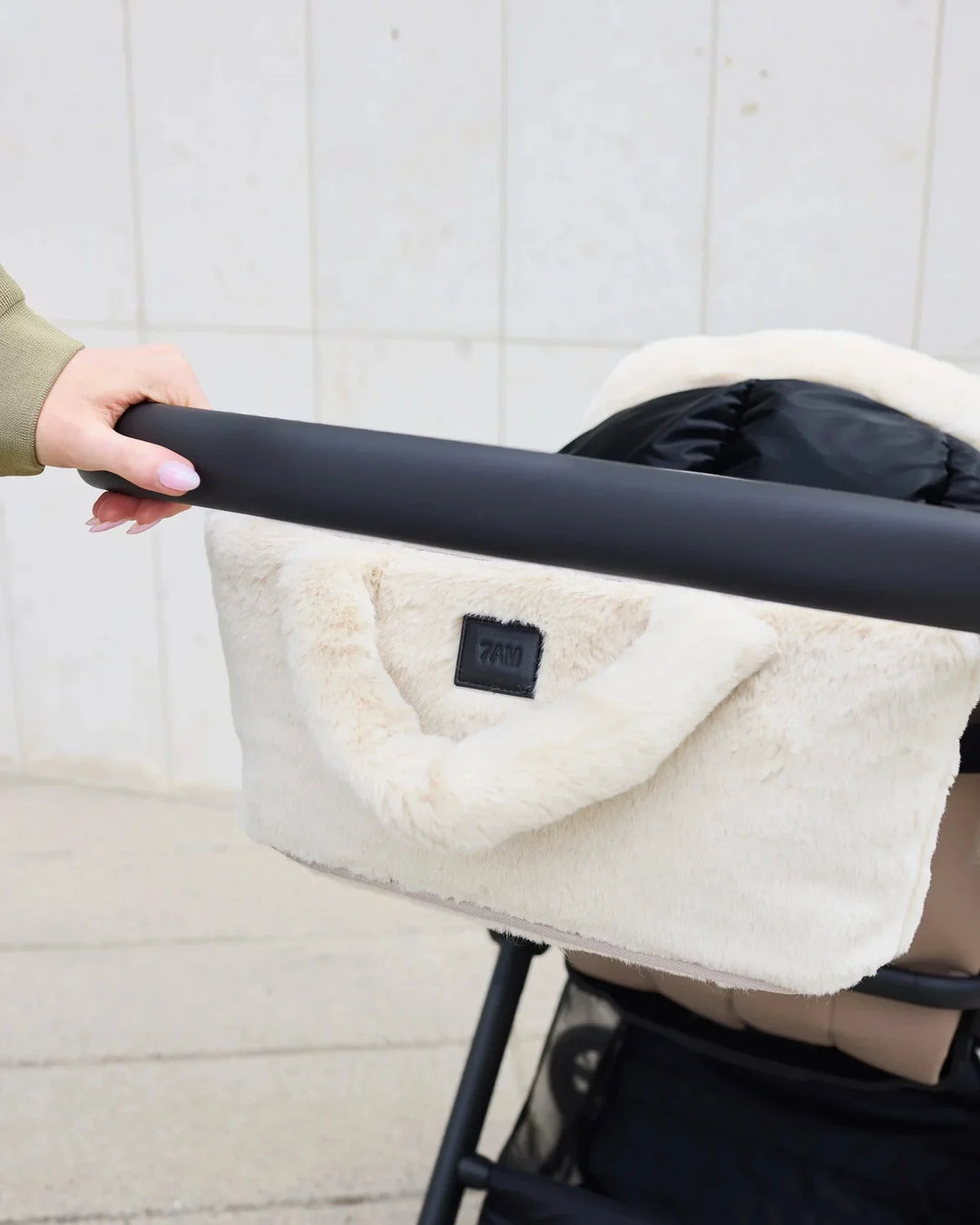 7AM Enfant Romy Stroller Organizer Ushuaia - Arctic White Fur