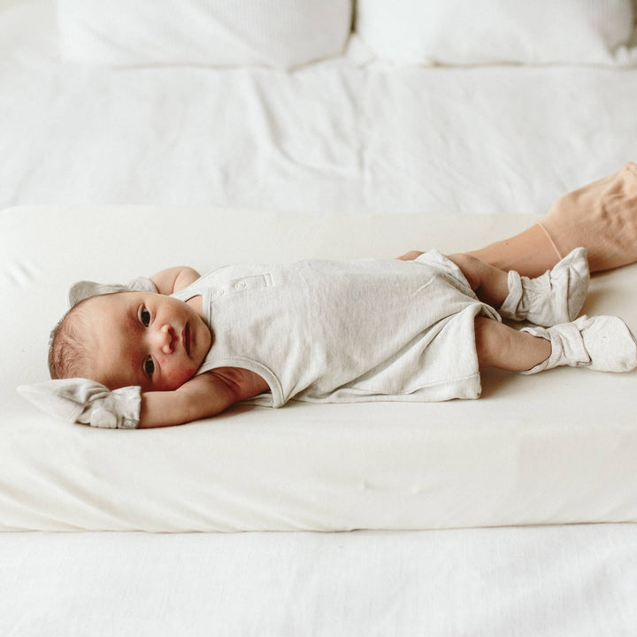 Goumi Viscose + Organic Cotton Changing Pad Cover - Cloud