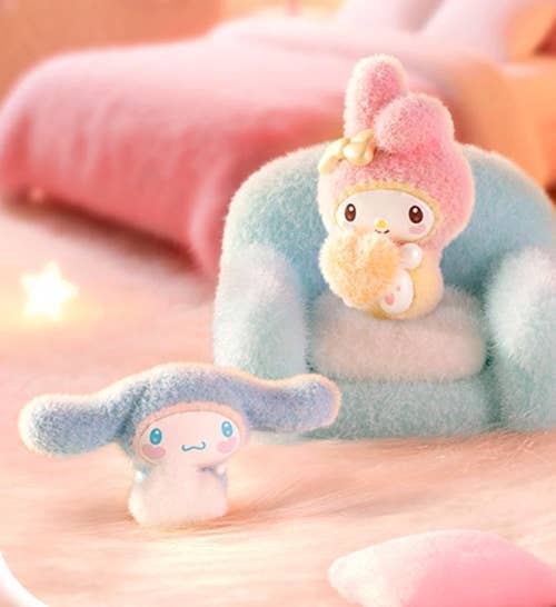 Sanrio Fuzzy Heart Costume Mini Figure Blind Box