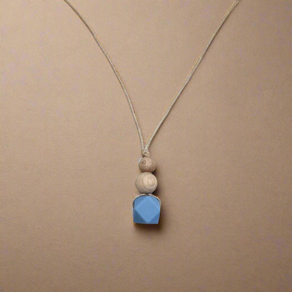 Izao Atelier Paz Sensory + Teething  Necklace