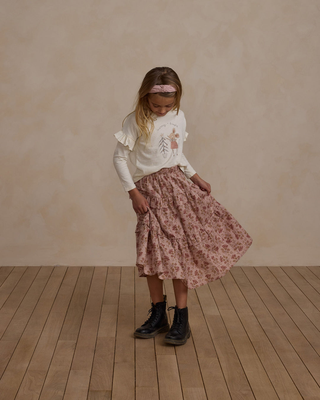 Rylee + Cru Ruffle Long Sleeve Tee - Mouse