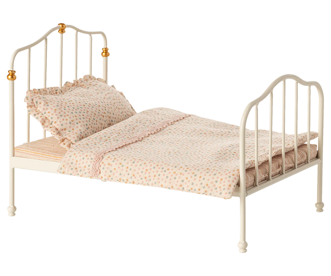Maileg Vintage Bed, Mouse - Off-White