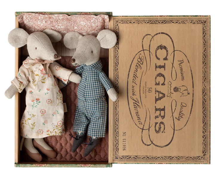 Maileg Grandma And Grandpa Mice In Cigar Box
