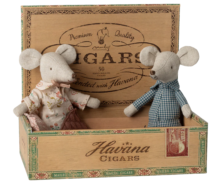 Maileg Grandma And Grandpa Mice In Cigar Box