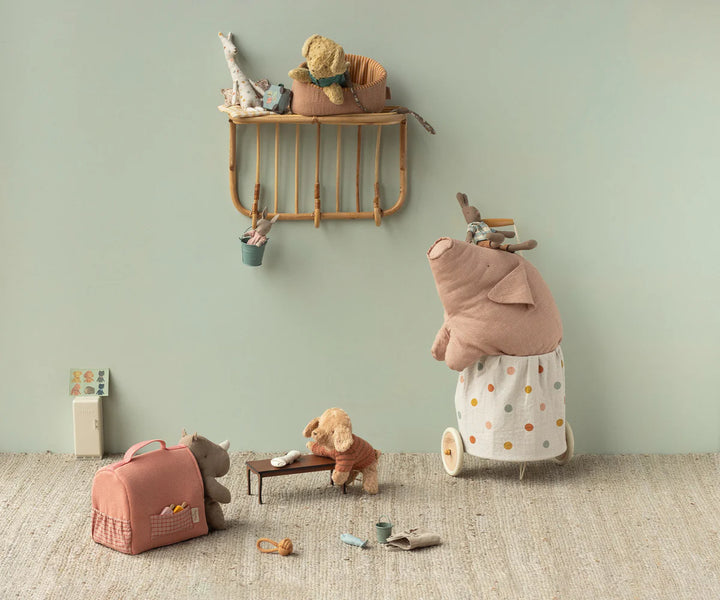 Maileg Pet Carrier - Coral