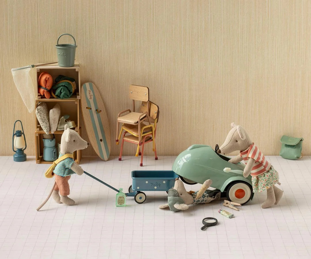 Maileg Car, Mouse - Light Mint